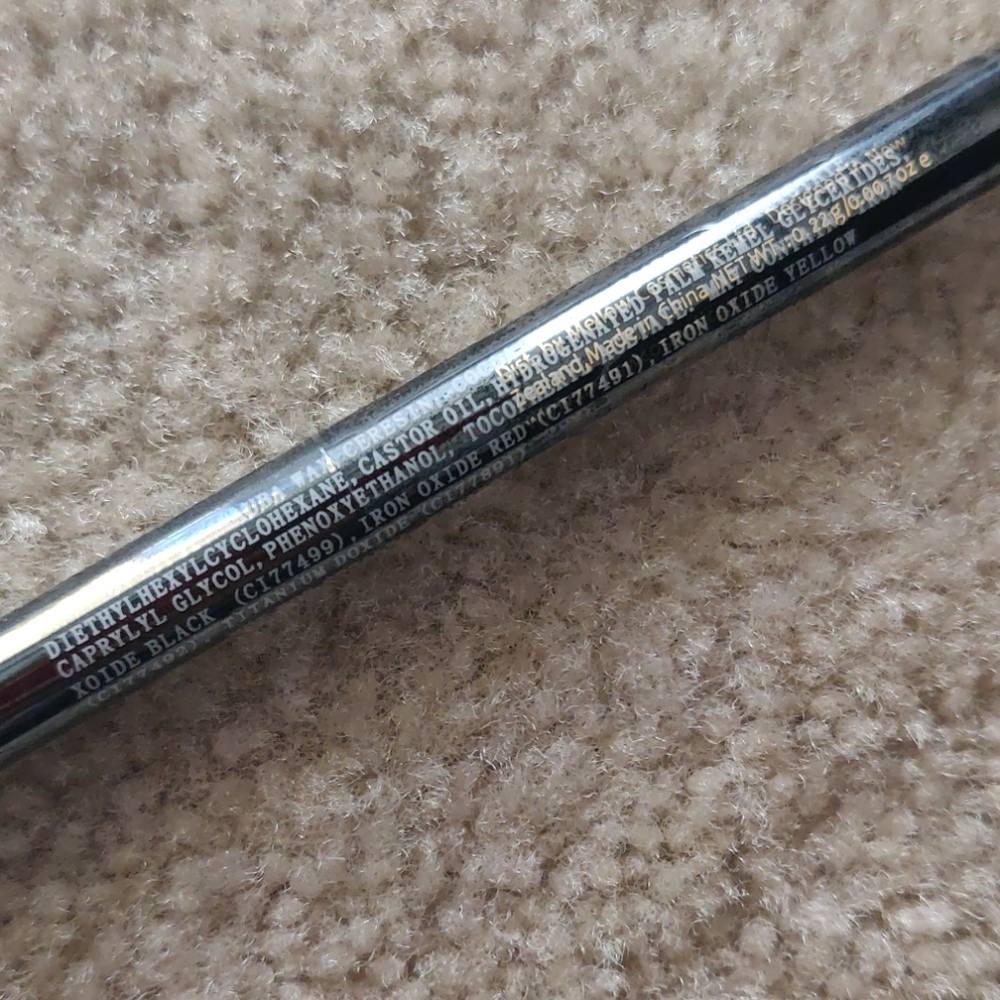 Mellow Brow Definer - Picture 3 of 3